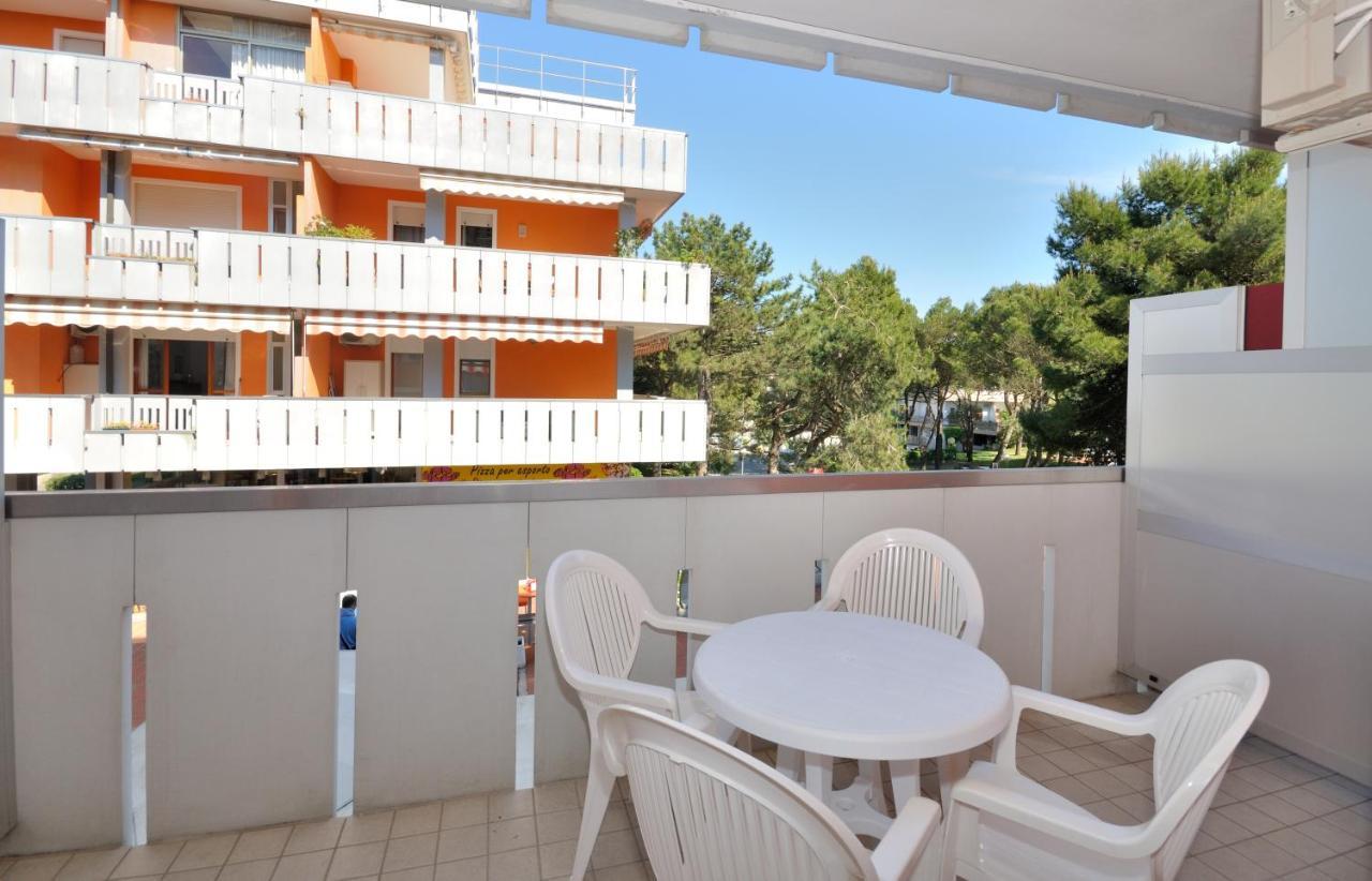 Residence Cavallino Bibione Exteriör bild