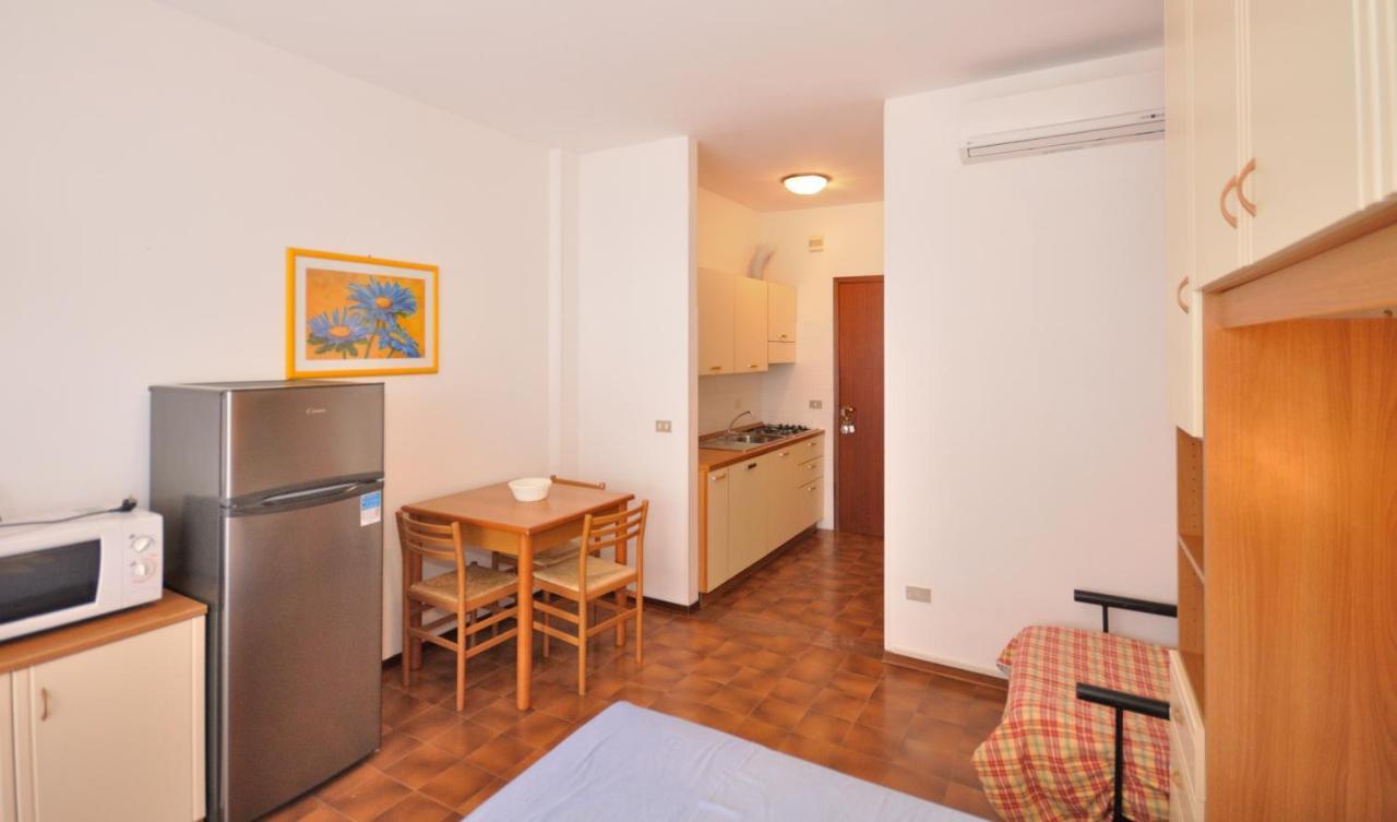 Residence Cavallino Bibione Exteriör bild